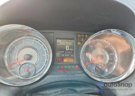 2014 Chrysler Town & Country Touring из США, поврежденный, VIN 2C4RC1BG8ER403087